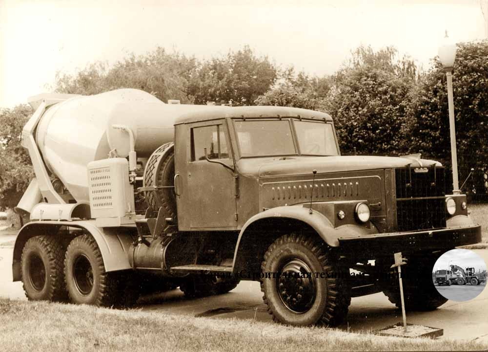 Автобетоносмеситель СБ-92 на шасси КрАЗ-258Б1