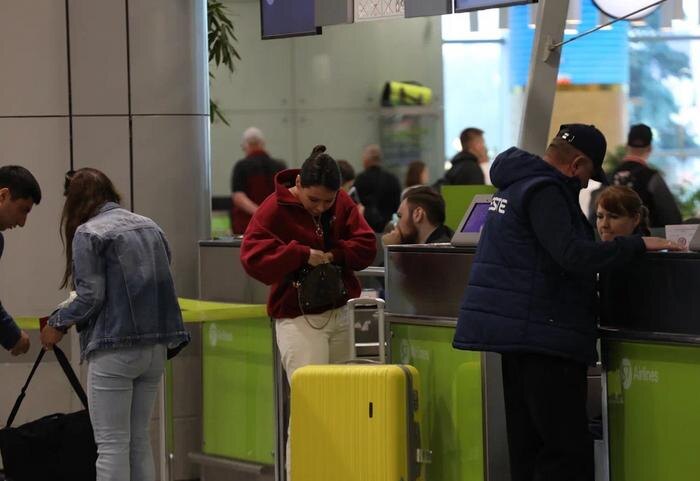 Аэропорты Домодедово и Жуковский работают штатно в условиях снегопада