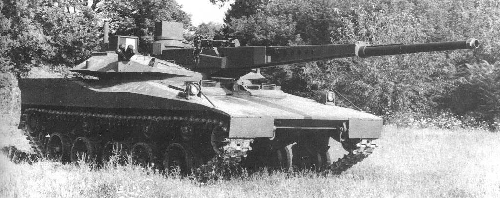 Танк на испытаниях