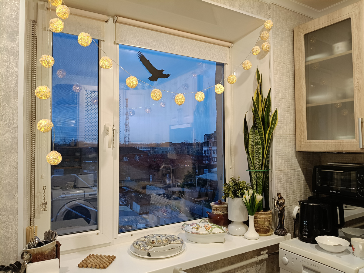 Утро. Уже позавтракала. Сейчас заварю кофе..😊