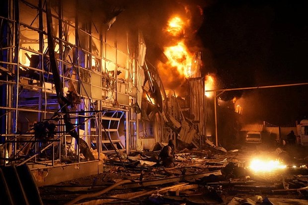    Фото: State Emergency Service Of Ukraine / Reuters