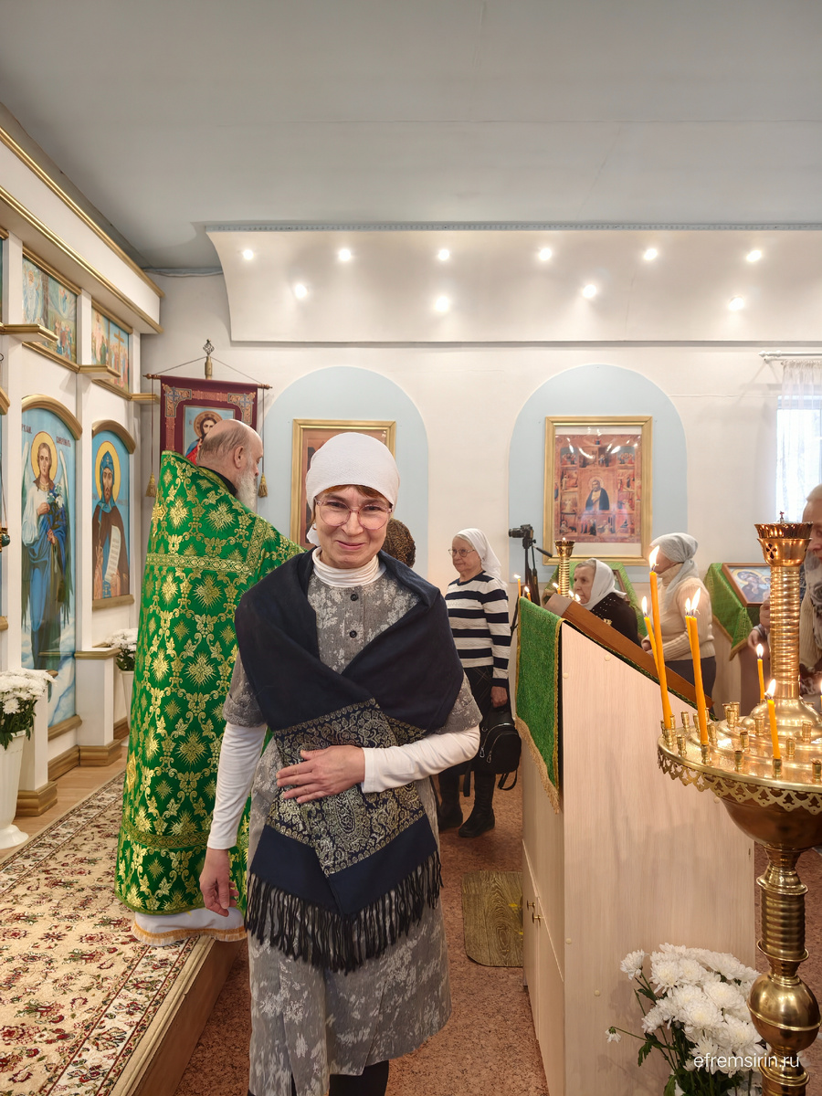 лучезарная улыбка в фотокамеру