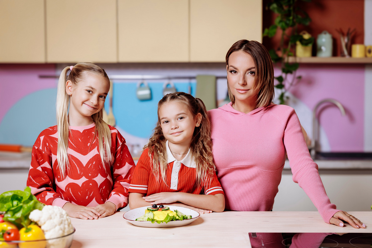    Дарья Сагалова станет ведущей кулинарного шоу. Фото: телеканал "Карусель"