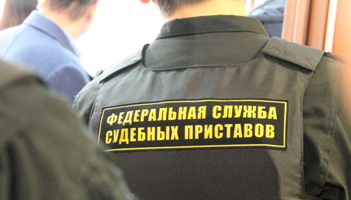 Родственника из квартиры выселить можно, но делать это нужно по закону. Фото: 1MI