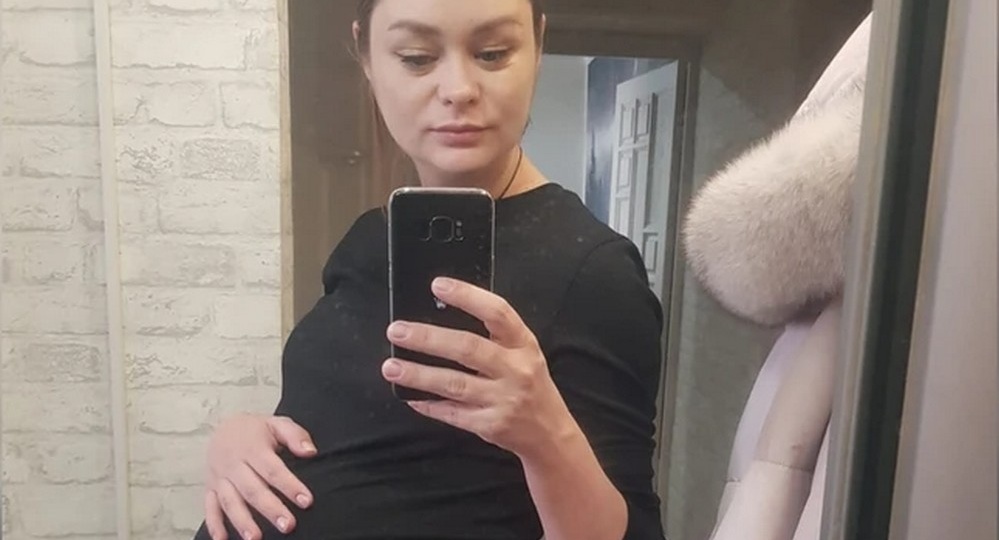 Врачи во время родов не стеснялись и отпускали грубые упреки, а потом вдруг резко замолчали: ребенок погиб