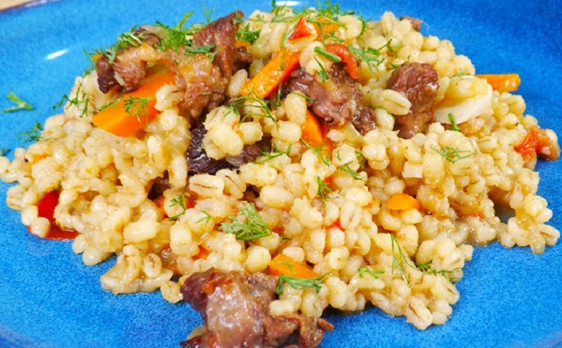 Перловая каша по-боярски с мясом: раскрываем кулинарную классику по-новому