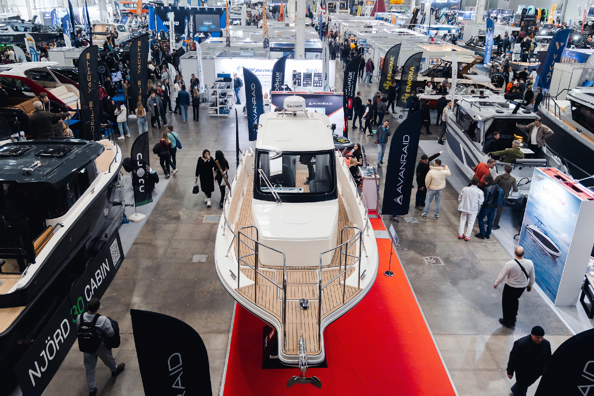 "Московское Боут Шоу 2025", стенд салона катеров и яхт "Водник"