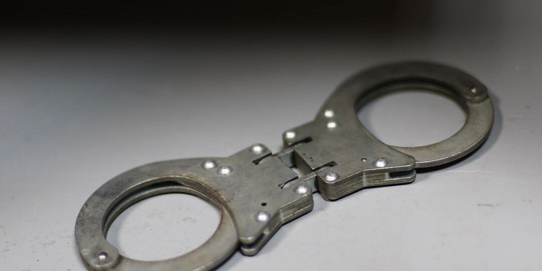 Рядом лежал пистолет: тело сотрудника ФСИН нашли в «Крестах» в Петербурге