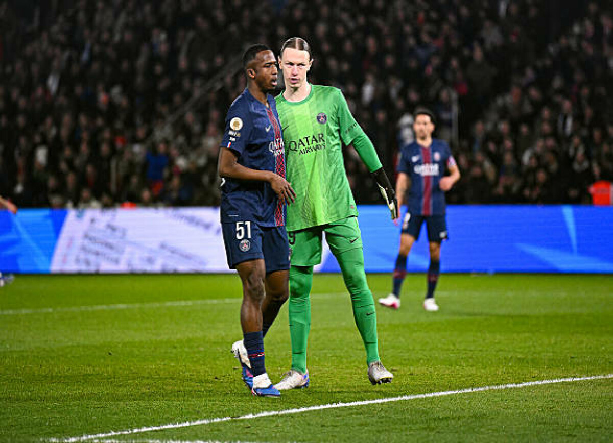     Болельщики «ПСЖ» о надежности Сафонова: наши защитники больше доверяют Матвею, чем Шевалье