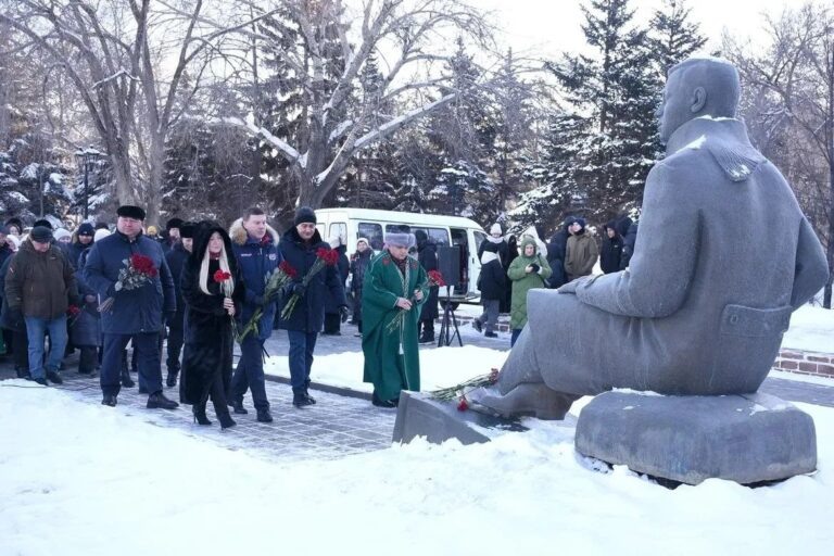    В Оренбурге почтили память Мусы Джалиля Оренбуржье