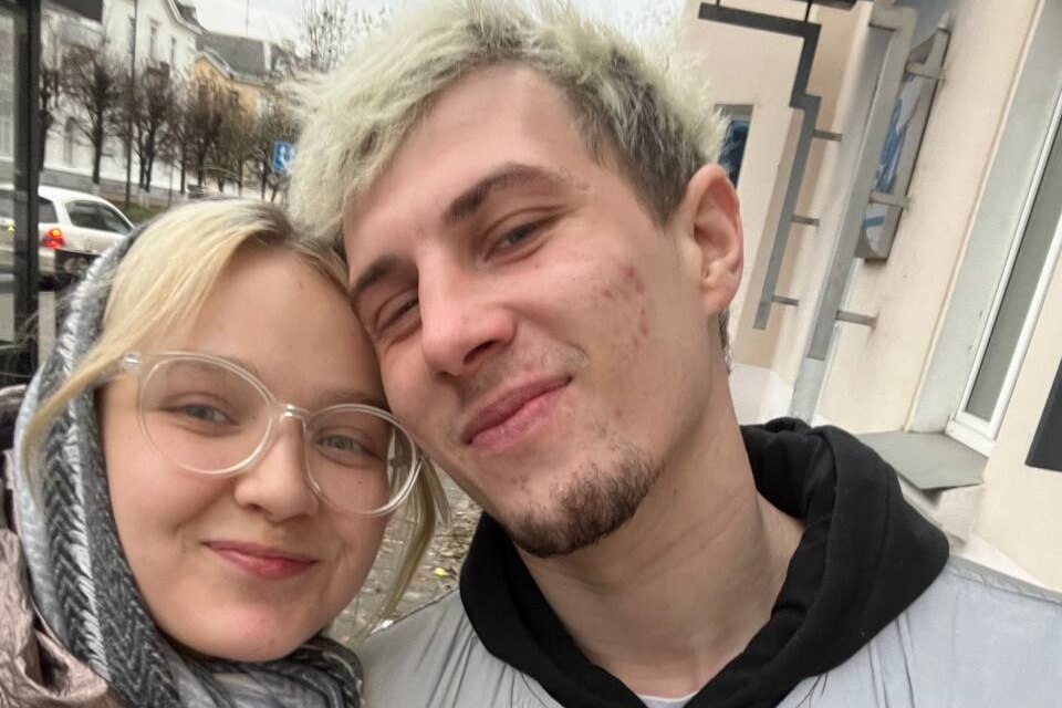     «Жду поздравлений!»: родившая в 14 лет звезда ток-шоу «Пусть говорят» Дарья Суднишникова вышла замуж