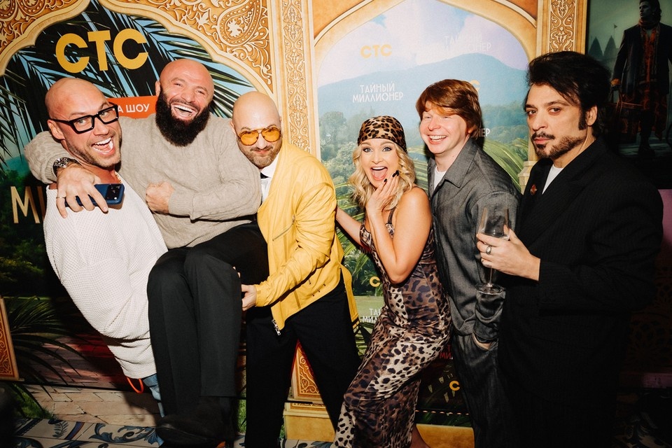    Василий Смольный, Магомет Исмаилов, Настя Крайова, Александр Касаткин и Владимир Тишко предоставлено организаторами