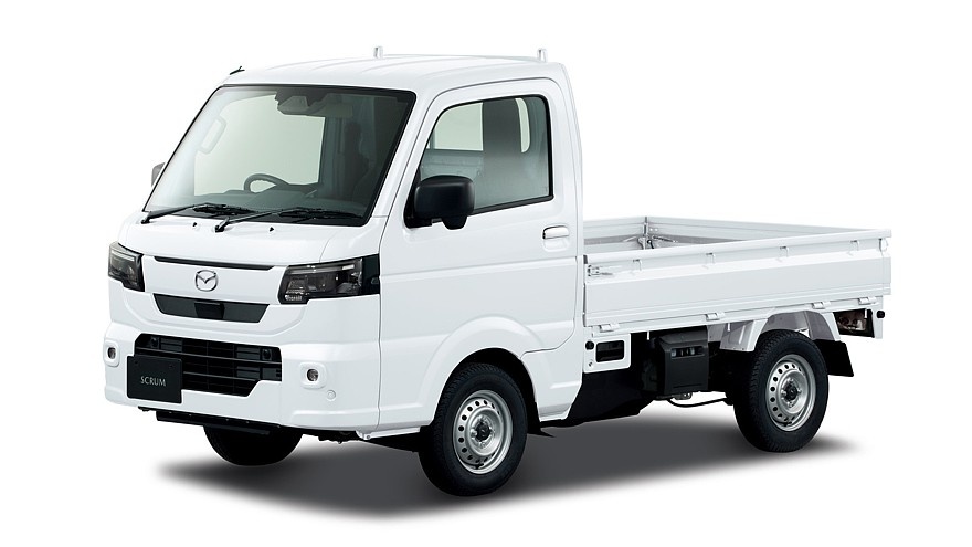    На фото: обновлённый грузовичок Mazda Scrum Truck