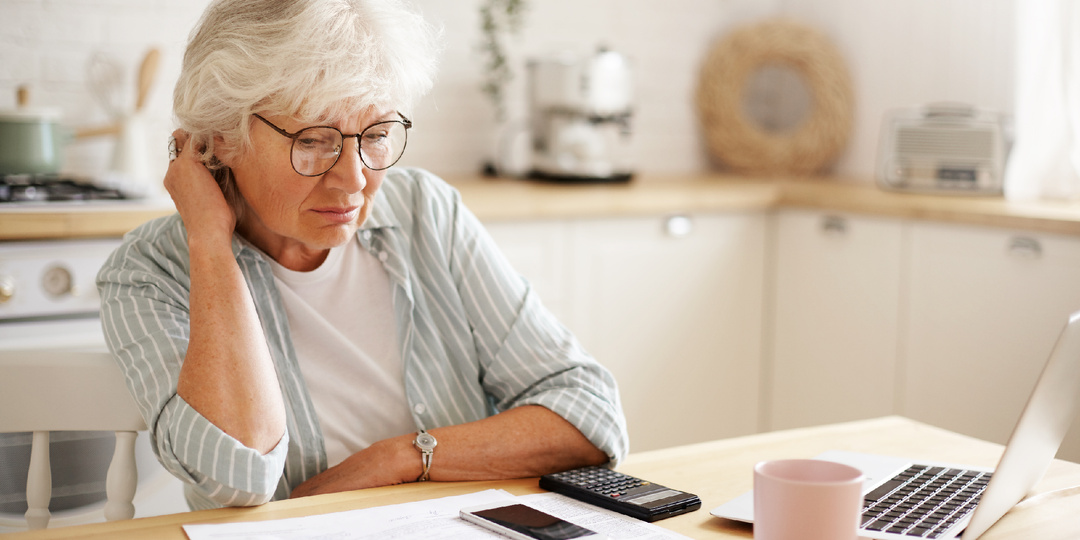 Заначка есть, а сна нет. После 45 мы боимся нищеты сильнее, чем в голодные 90-е