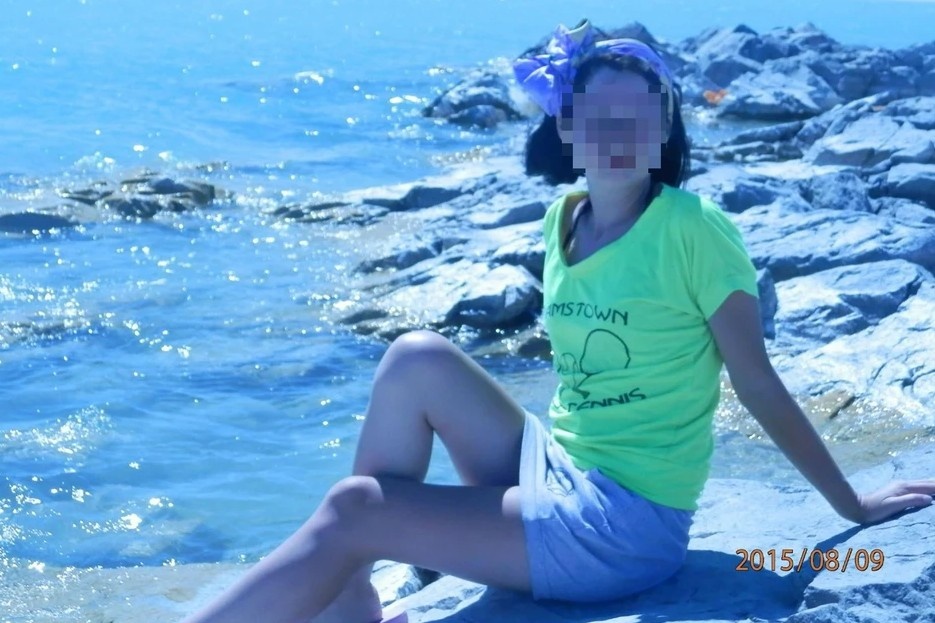 В жизни судебный пристав не менее очаровательна