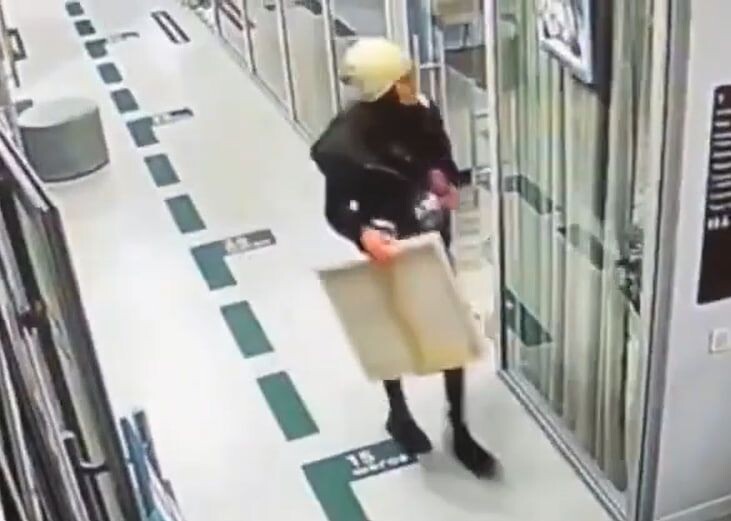     / Источник: Кадр из видео