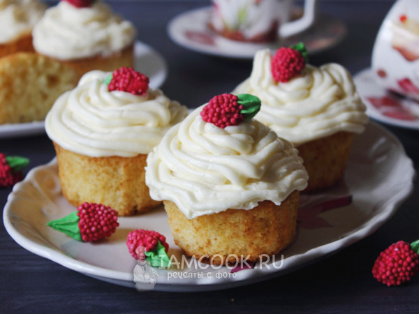 Капкейки. Самые вкусные (с вишенкой) - в самом конце.