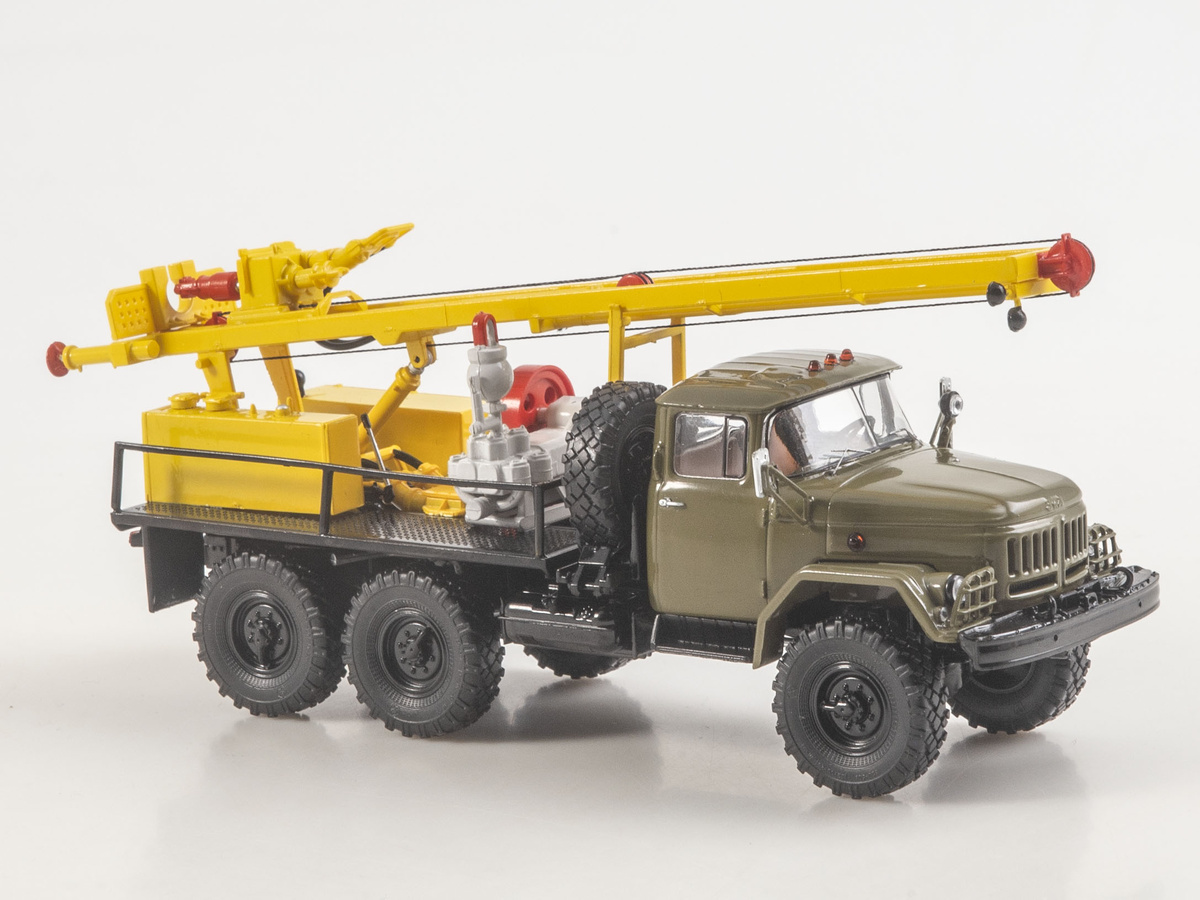 Масштабная модель 1:43 Буровая установка УРБ-2А-2 на шасси автомобиля 6х6 ЗиЛ-131, хаки, желтый, Start Scale Models (SSM)