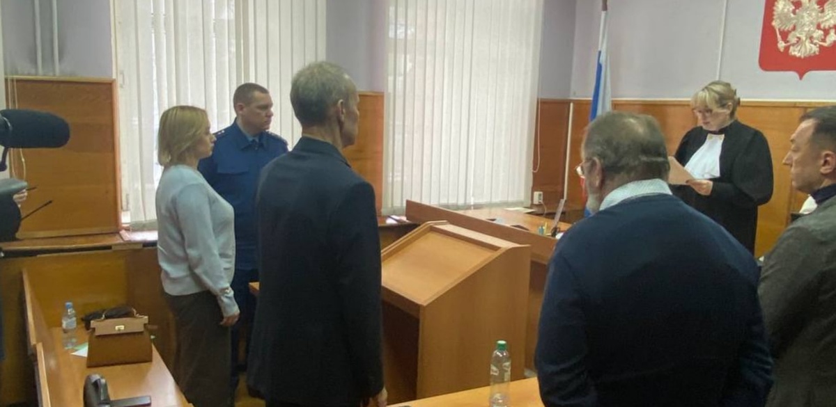    Верх-Исетский районный суд