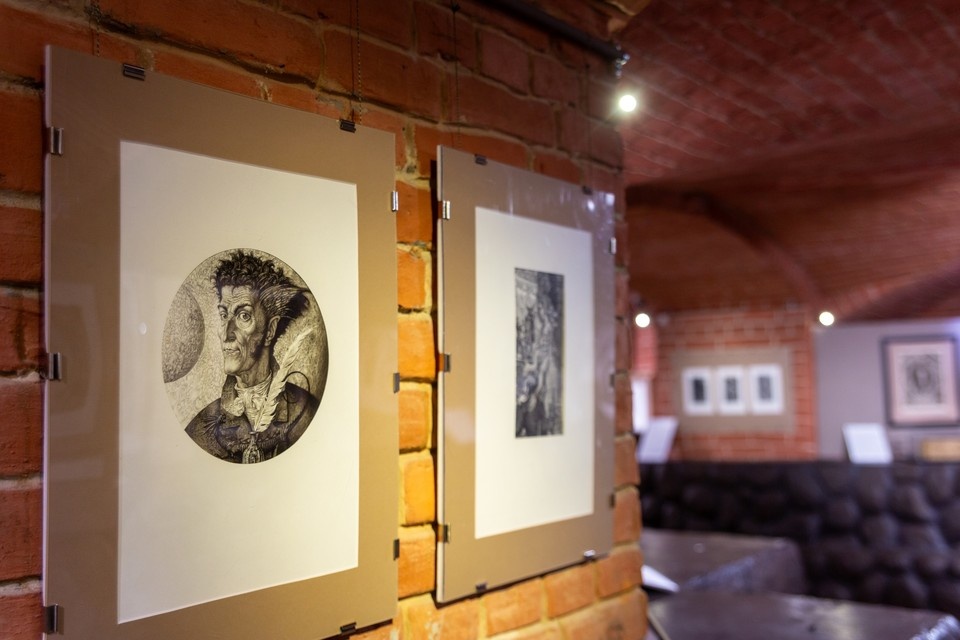    Экспозиция объединила около 70 предметов. Фото: Государственный музей истории религии