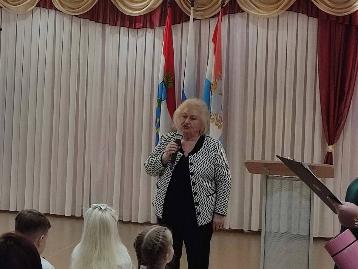    photo_5221956732270089913_y