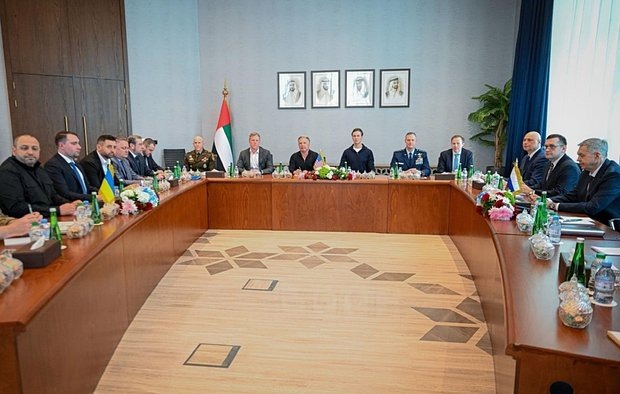    Второй раунд переговоров представителей РФ, США и Украины в Абу-Даби. Фото: МИД ОАЭ