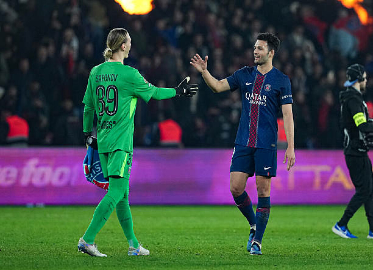     Француз Алонзо сравнил отношение игроков «ПСЖ» к Сафонову и Шевалье