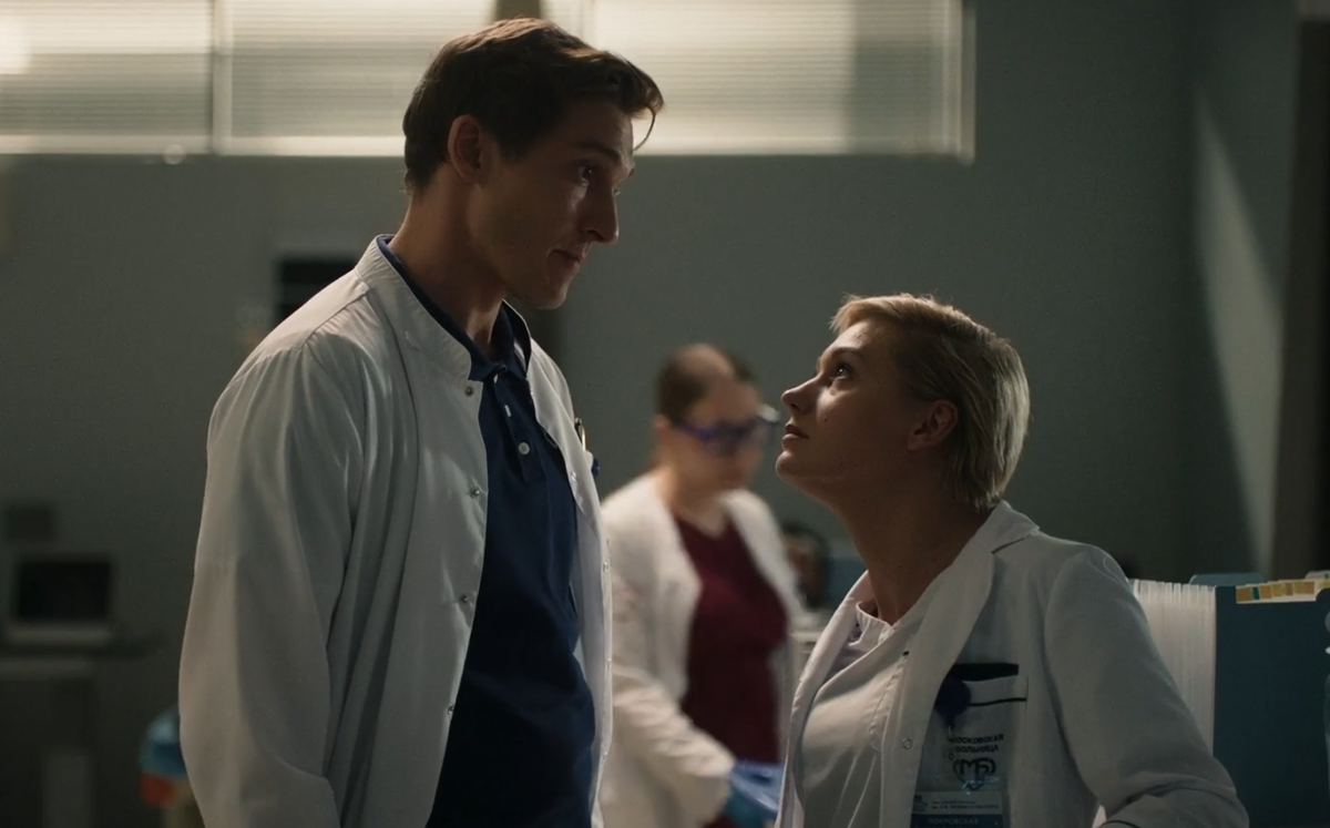 Тяжелый разговор Евгении и Романа. Принтскрин с видео