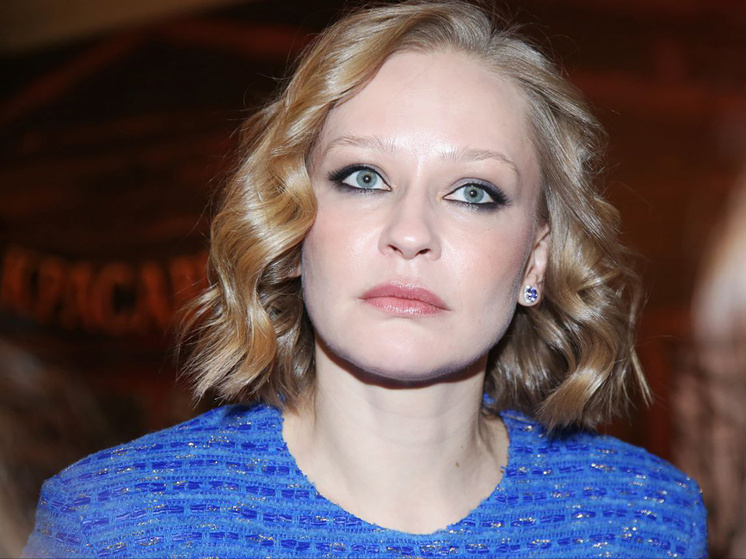   Лилия Шарловская