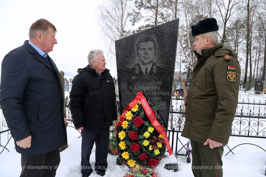     "Спасибо, ребята…": на Копыльщине посетили места захоронений воинов-интернационалистов