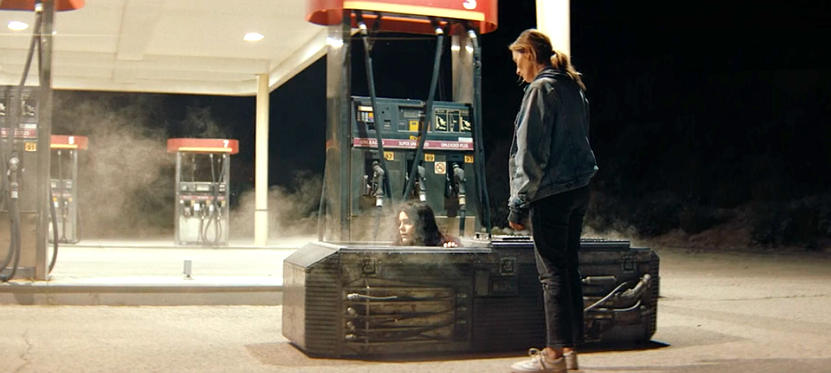 Кадр из фильма "Снова и снова"