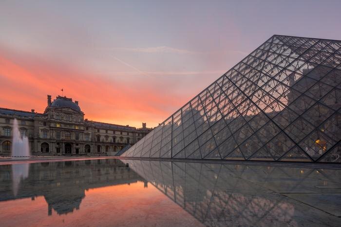 Обложка © Shutterstock / FOTODOM / Netfalls Remy Musser