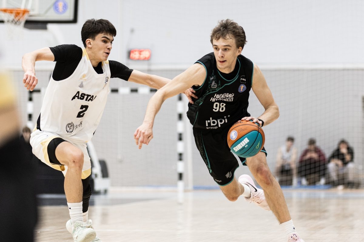    19-летний форвард волжан Василий Носков (№98) провёл один из лучших матчей в сезоне