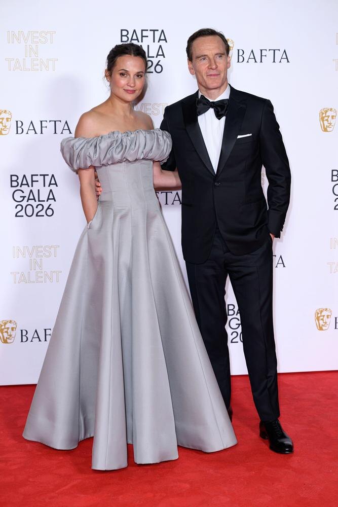    Алисия Викандер и Майкл Фассбендер вышли в светLegion-Media