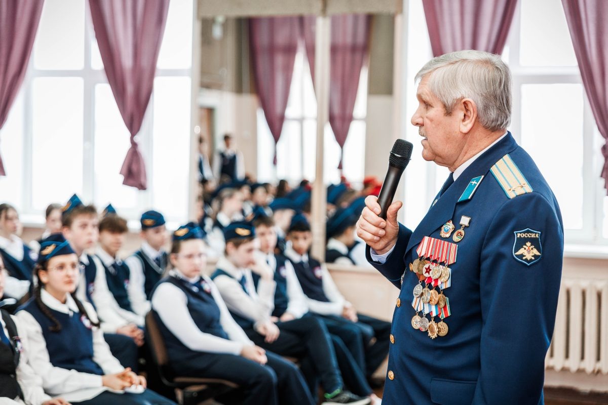    Нижегородские волонтёры Победы проводят «уроки мужества» в школах и вузах в канун годовщины вывода советских войск из Афганистана