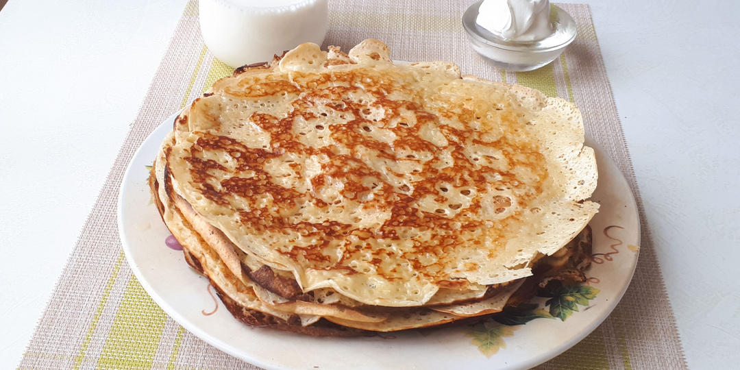 Тонкие блины. Блины с дырочками на молоке.