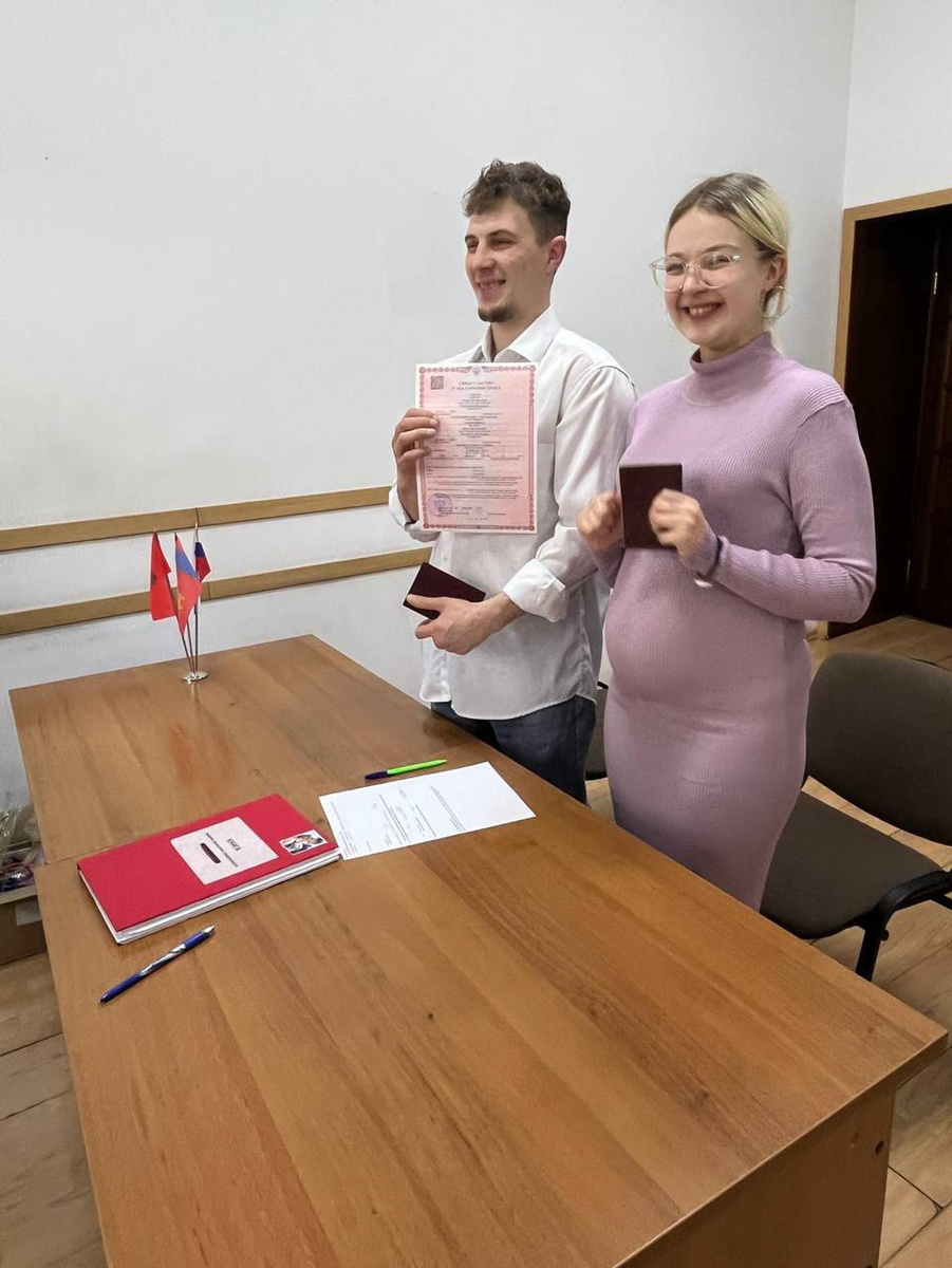     Даша Суднишникова с супругом. Фото: Telegram-канал Даша Суднишникова