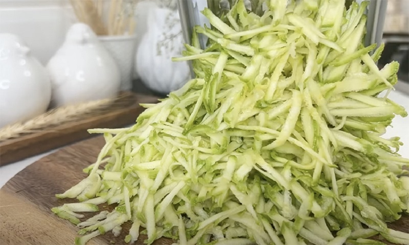 Кабачковые блины с сыром: быстрый завтрак, который меняет привычное представление о вкусной еде