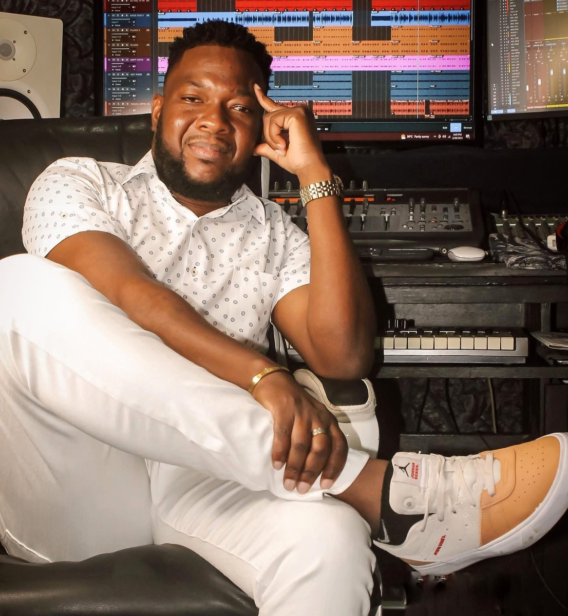 Тринидадский Госпел-продюсер Кристофер Майерс по прозвищу Малыш Си (Christopher ‘Baby C’ Mayers), владелец лейбла Righteous Records