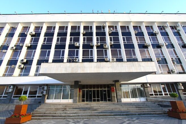 Чиновников Краснодара лишили права летать в командировки бизнес-классом