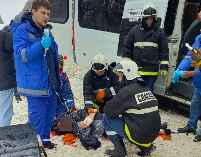 Шесть человек пострадали в ДТП в Камешковском районе