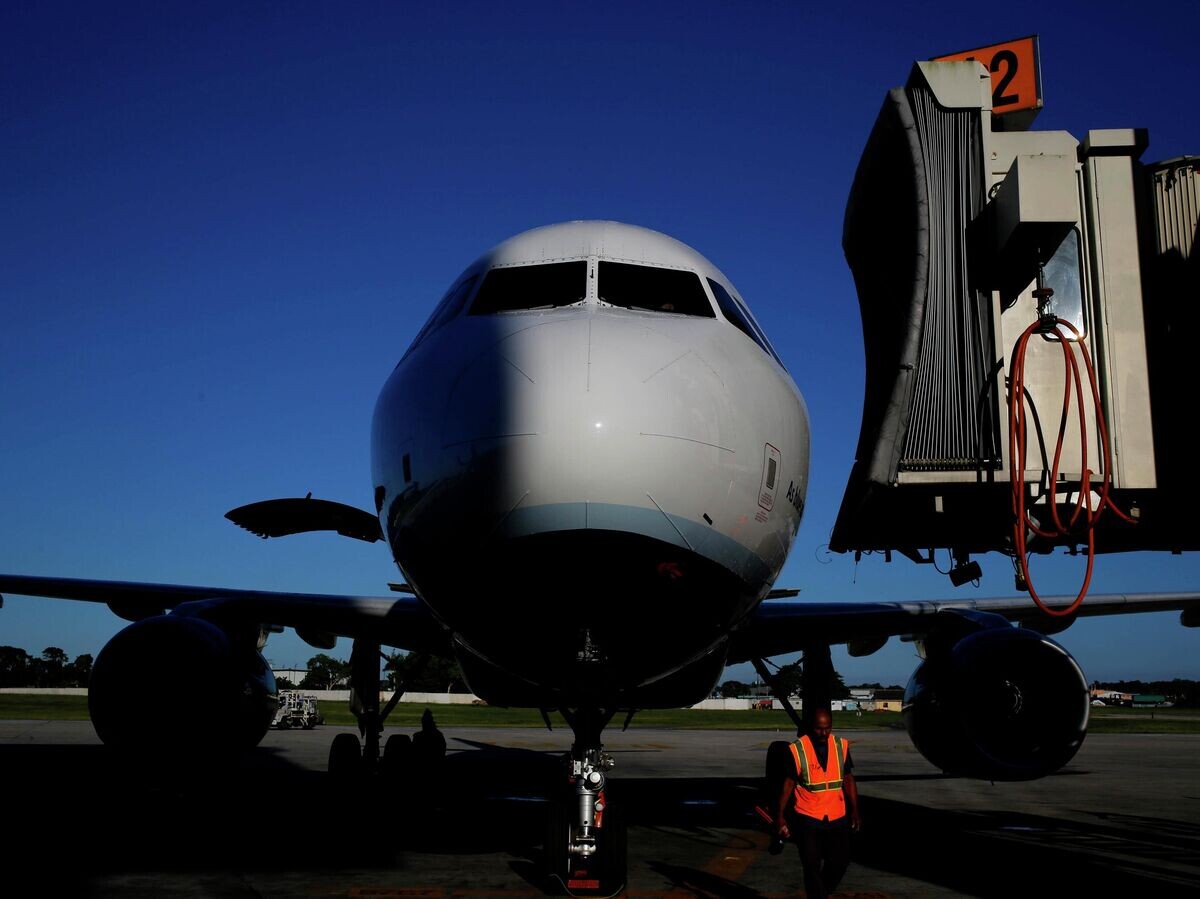    Пассажирский самолет в международном аэропорту имени Хосе Марти в Гаване, Куба | © AP Photo / Desmond Boylan
