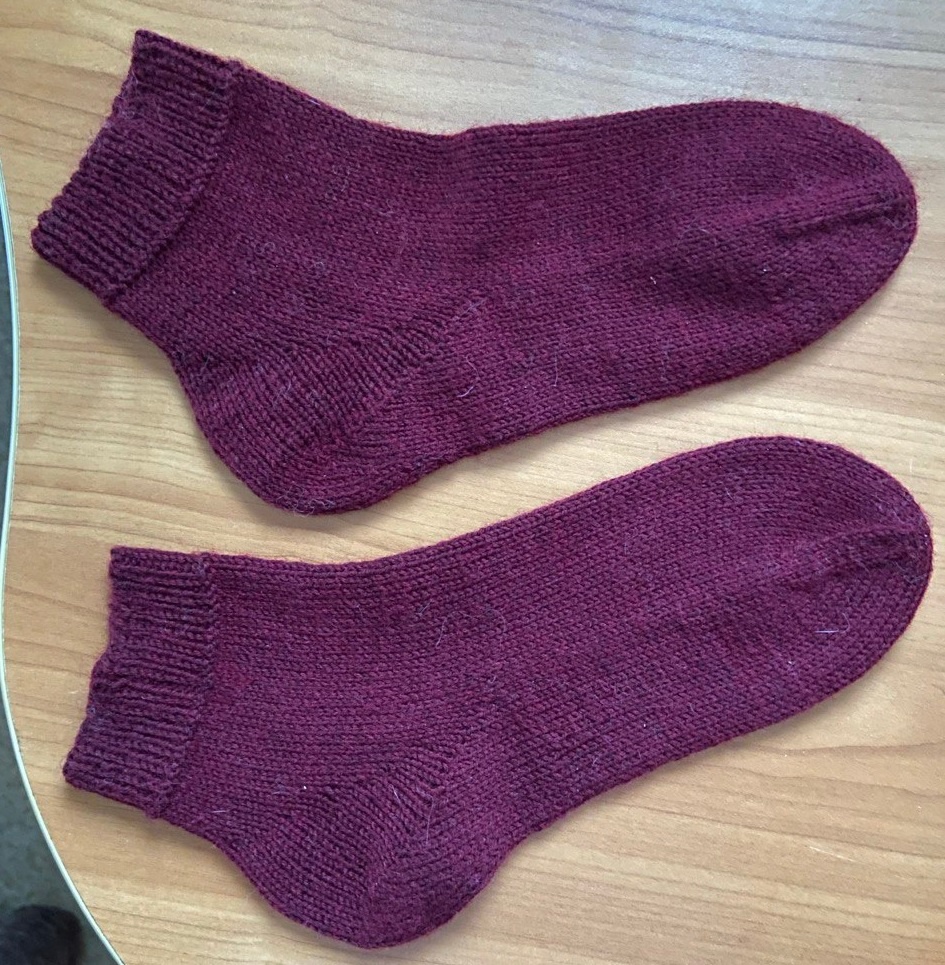 Одна пара уже связана