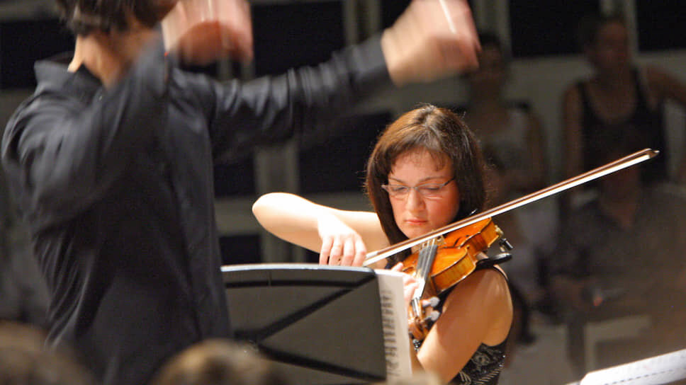 Скрипачка Елена Ревич.📷Фото: Юрий Мартьянов / Коммерсантъ