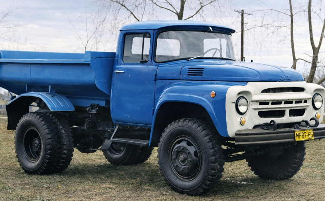 Опытный ЗИЛ-ММЗ-555 1961 года