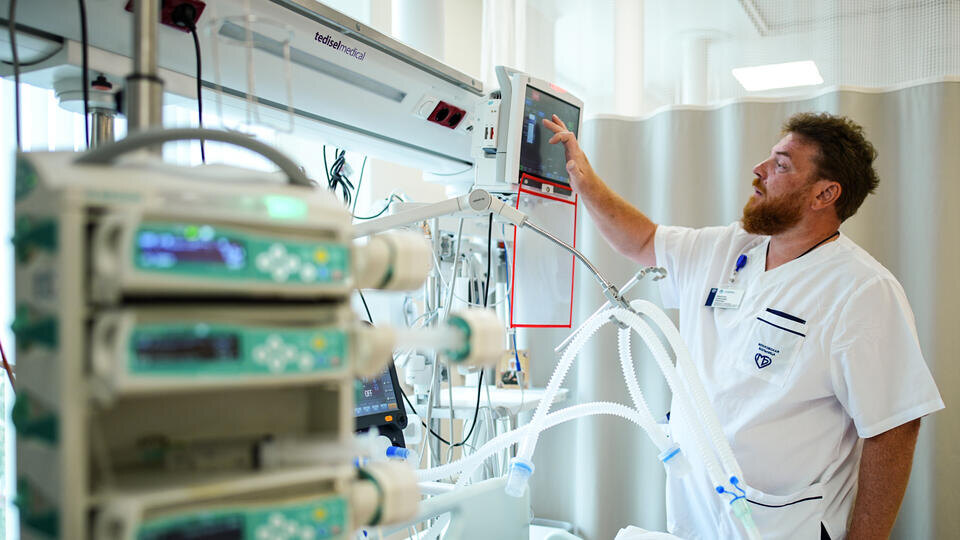     Пострадавшие при атаке БПЛА на Волгоградскую область остаются в реанимации ИЗВЕСТИЯ/Сергей Лантюхов