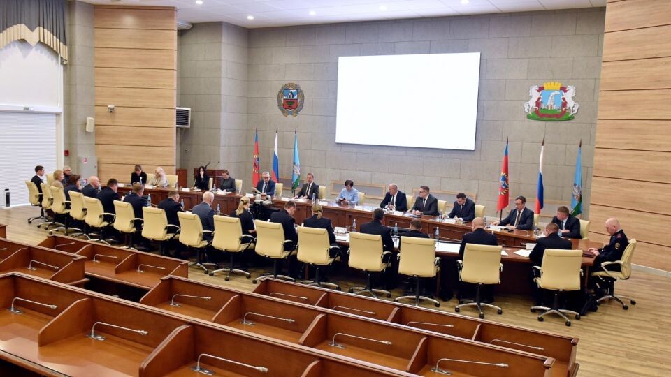    Совещание в администрации Барнаула. Источник: barnaul.org