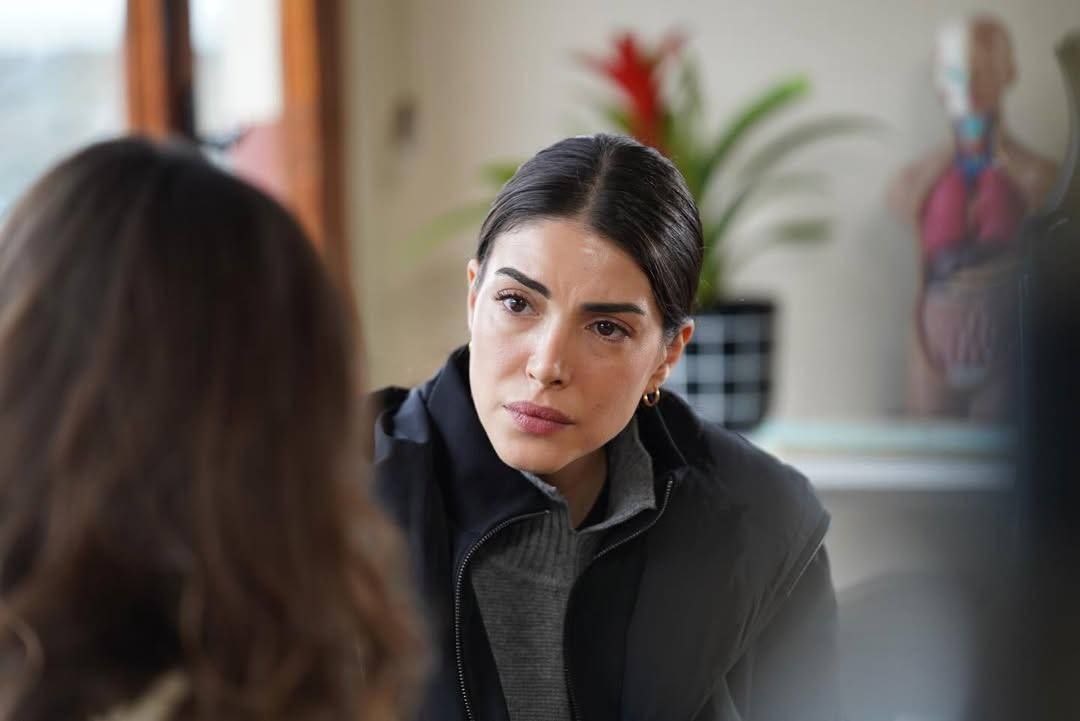 Стоп кадр из сериала «Это море переполнится»