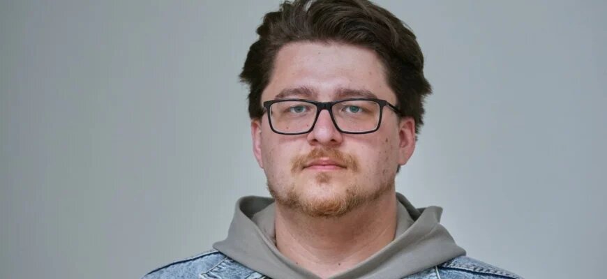    Роман Солдатов — бывший редактор отдела «Москва» издания «Аргументы и Факты», корреспондент изданий  «Известия» и «Вечерняя Москва». В интервью для Школы журналистики имени Владимира Мезенцева при Центральном доме журналиста Роман рассказал, как сохранить индивидуальный стиль подачи материала в любом издательстве. Евгения Жесткова