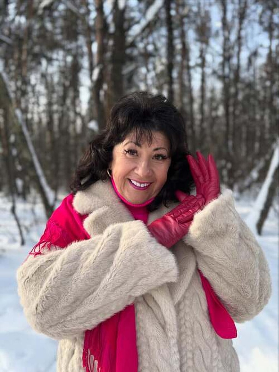  📷    alt="РАДИО ХитFM">Подписчики быстро отреагировали и стали с юмором напоминать артисту, что не следует воспитывать собственную маму. «Сергей, этот вопрос можно произносить только мамам», — шутливо ответили ему в сети.Валентина Викторовна одобрила беспокойство сына: «Шапка в машине. Люблю», — написала она.